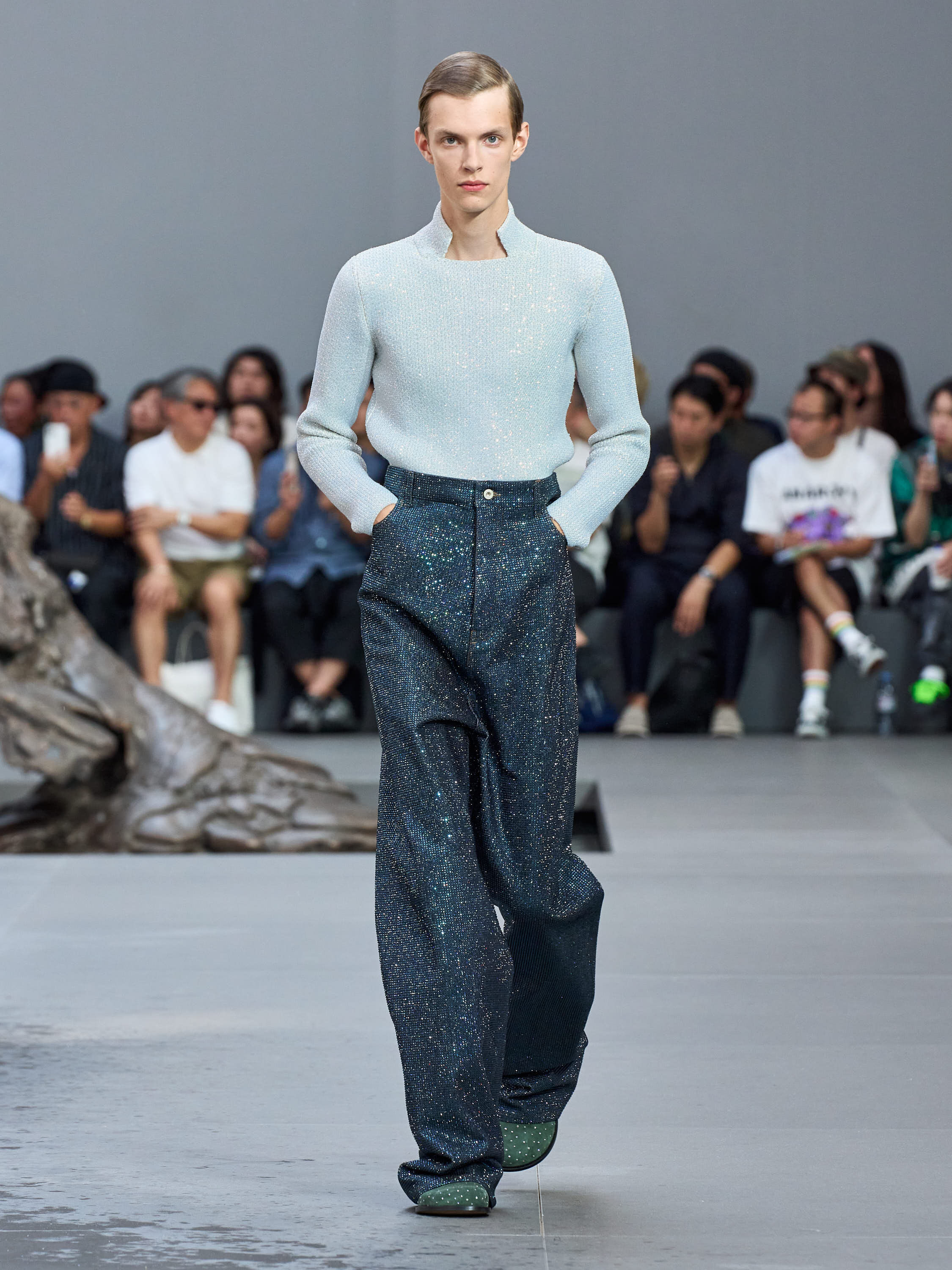 loewe 24ss セカンドスキン ロエベ(LOEWE) 2024年春夏メンズコレクション - ファッションプレス